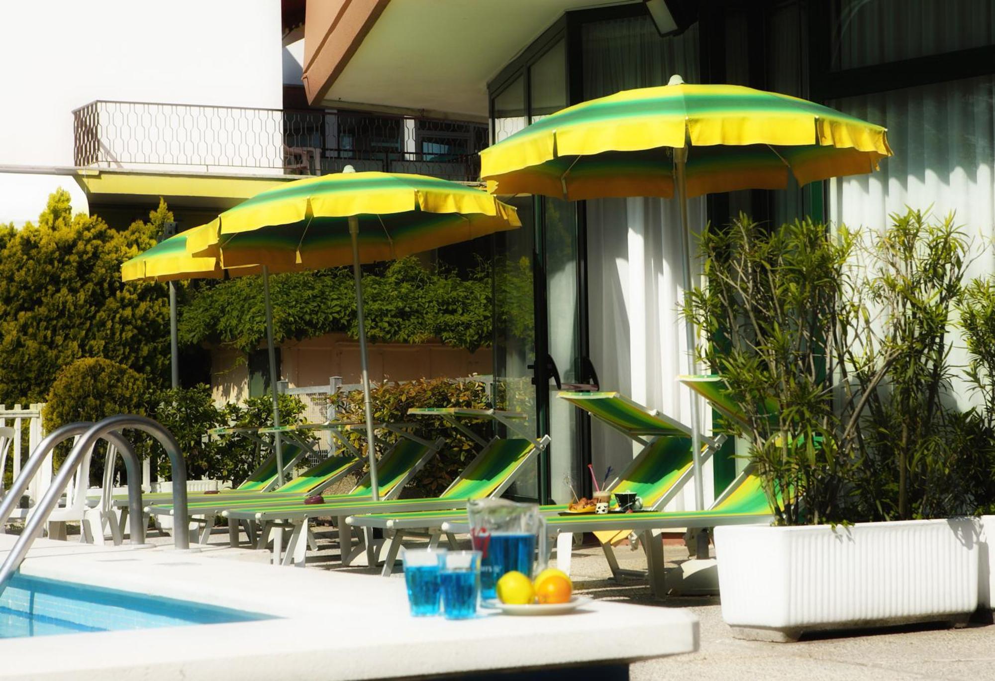 Hotel American Lido di Jesolo Exterior foto