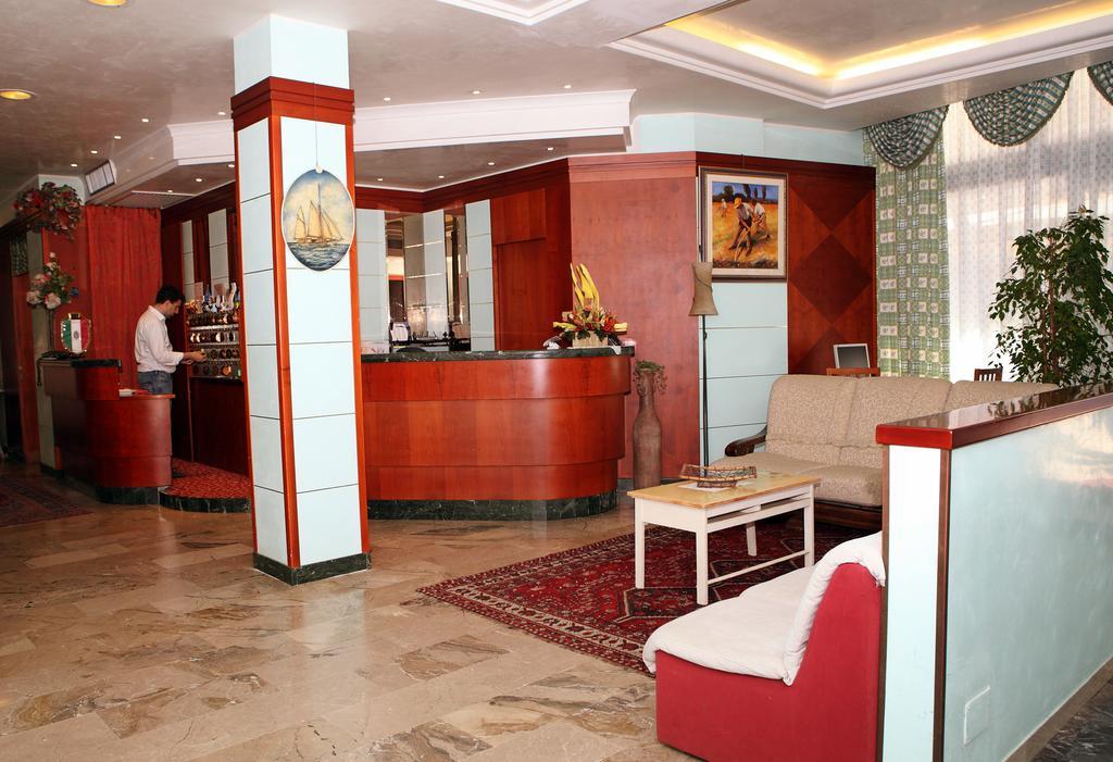 Hotel American Lido di Jesolo Exterior foto